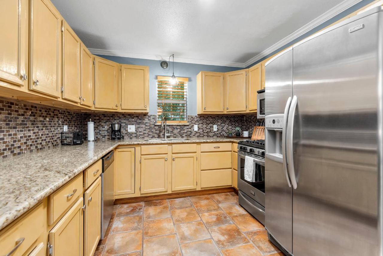 Sunnyside Retreat Apartment Bacliff Екстериор снимка