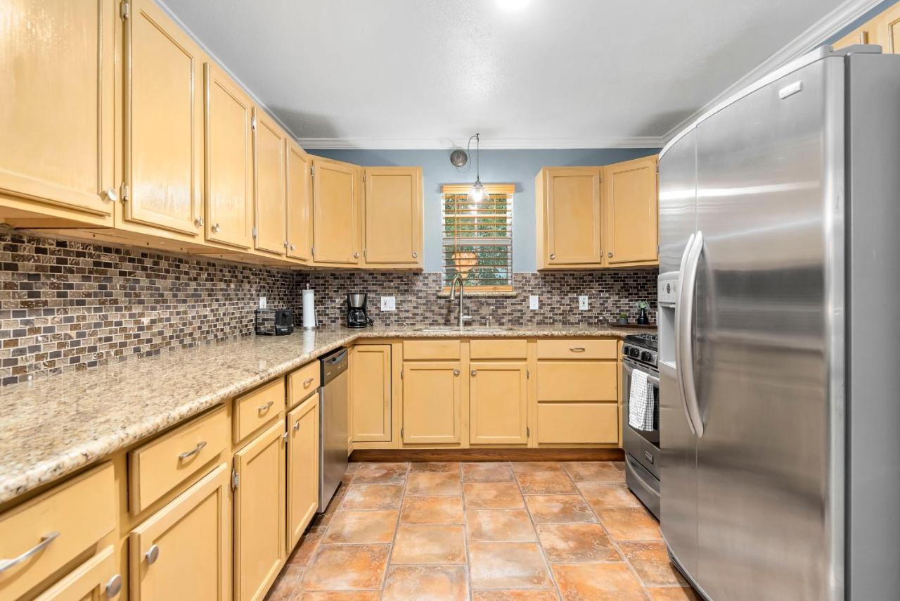 Sunnyside Retreat Apartment Bacliff Екстериор снимка